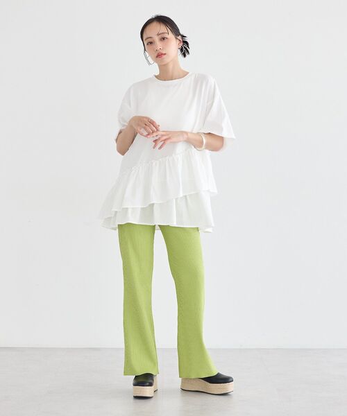 earth music&ecology（アースミュージックアンドエコロジー）の「異素材ドッキンググラフィックTシャツ（Tシャツ/カットソー・レディース・アイボリー/チャコールグレー/オフホワイト・FREE）」の17枚目の写真