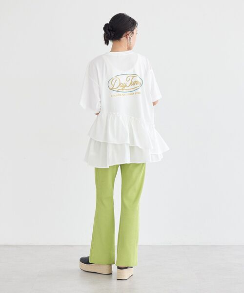 earth music&ecology（アースミュージックアンドエコロジー）の「異素材ドッキンググラフィックTシャツ（Tシャツ/カットソー・レディース・アイボリー/チャコールグレー/オフホワイト・FREE）」の19枚目の写真