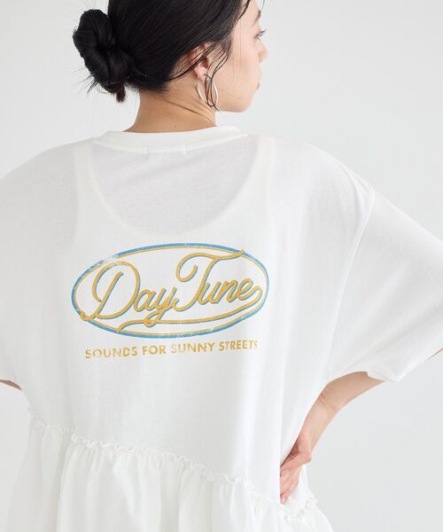 earth music&ecology（アースミュージックアンドエコロジー）の「異素材ドッキンググラフィックTシャツ（Tシャツ/カットソー・レディース・アイボリー/チャコールグレー/オフホワイト・FREE）」の20枚目の写真