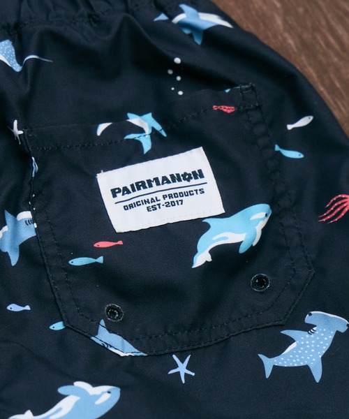 pairmanon(ペアマノン)の「【UVカット】ユニセックス ネームタグ付き 総柄 スイムパンツ 水着(水着・キッズ・ブルー/ブラック/アイボリー・100/110/120/130/140/90)」の8枚目の写真