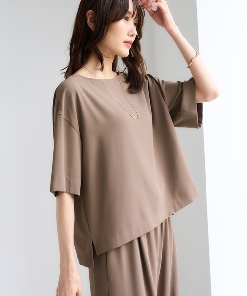 ROPE' PICNIC(ロペピクニック)の「【一部店舗限定】ジョーゼットTeeブラウス/UVケア・接触冷感・防シワ(シャツ/ブラウス・レディース・ベージュ/サックスブルー/ブラック/オフホワイト/ブラウン・FREE)」の4枚目の写真