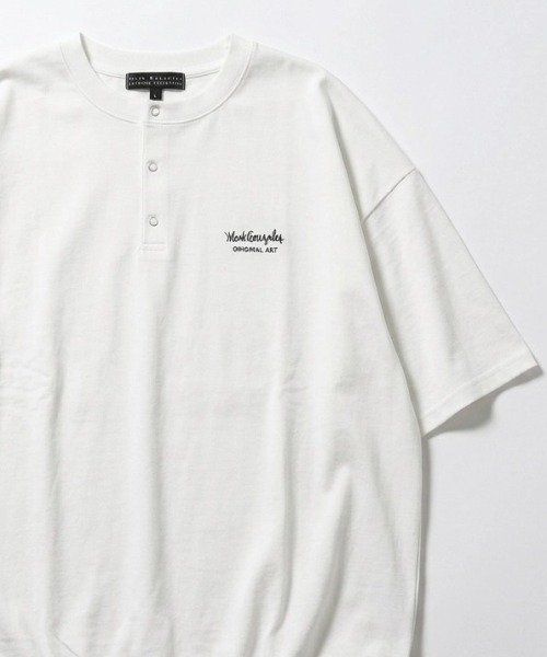 Mark Gonzales（マーク・ゴンザレス）の「2026SS Mark Gonzale/マークゴンザレス オーバーサイズ ワンポイントロゴ刺繍 ドローコード付 ヘンリーネックTシャツ（Tシャツ/カットソー・メンズ・ブラック/ホワイト/チャコール・LL/M/L）」の7枚目の写真