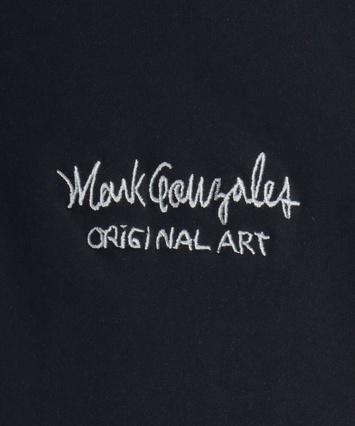 Mark Gonzales（マーク・ゴンザレス）の「2026SS Mark Gonzale/マークゴンザレス オーバーサイズ ワンポイントロゴ刺繍 ドローコード付 ヘンリーネックTシャツ（Tシャツ/カットソー・メンズ・ブラック/ホワイト/チャコール・LL/M/L）」の21枚目の写真