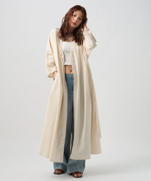 BAYFLOW（ベイフロー）の「[一枚でも羽織りでも]リネンガウンワンピース（ワンピース・レディース・ナチュラル/パープル/ネイビー・FREE）」の5枚目の写真