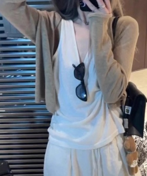 gossip！ロサンゼルス（ゴシップロサンゼルス）の「YUGA　萌え袖Vネック　サマーカーディガン（カーディガン/ボレロ・レディース・ベージュ/グレー/オフホワイト・FREE）」の5枚目の写真