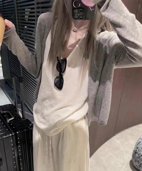 gossip！ロサンゼルス（ゴシップロサンゼルス）の「YUGA　萌え袖Vネック　サマーカーディガン（カーディガン/ボレロ・レディース・ベージュ/グレー/オフホワイト・FREE）」の12枚目の写真