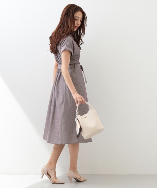 index(インデックス)の「【接触冷感/UV】ストライプタックシャツワンピース《洗濯機OK》(ワンピース・レディース・サックスブルー系2/ワイン系1/チャコール・36/38/40/42)」の13枚目の写真