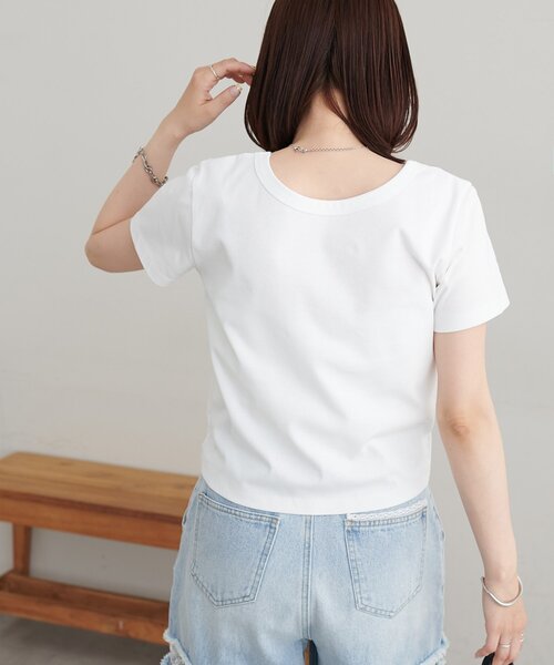 DISCOAT(ディスコート)の「【WEB限定】前後2WAYロゴ刺繍ミニTシャツ(Tシャツ/カットソー・レディース・ライトグレー/オフホワイト/ピンク・MEDIUM)」の6枚目の写真