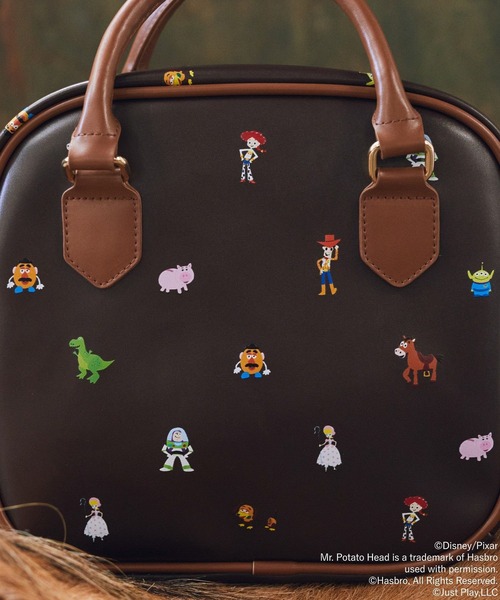 Disney(ディズニー)の「キャラクターモノグラムバッグ/TOY STORY(ハンドバッグ・レディース・ブラウン・FREE)」の19枚目の写真