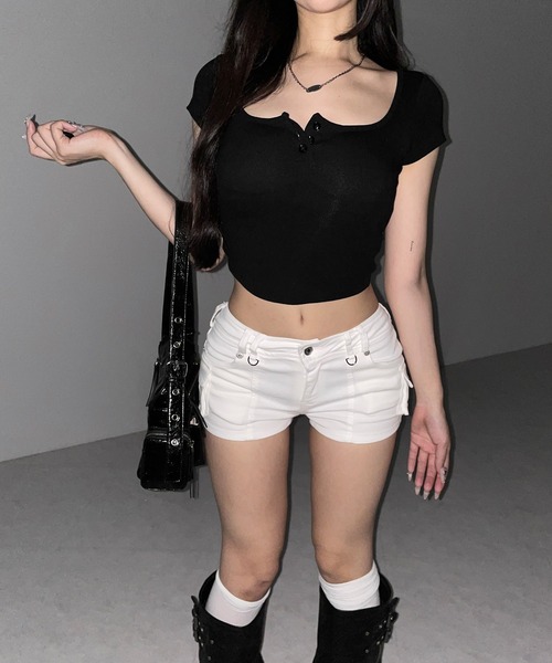 me+em select(ミームセレクト)の「【 2color 】カーゴポケットリングマイクロショートパンツ / cargo pocket ring micro shorts※※(その他パンツ・レディース・ブラック/ホワイト・MEDIUM/SMALL/LARGE)」の15枚目の写真