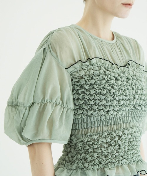 CLANE（クラネ）の「COLOR STITCHED SHIRRING TOPS（シャツ/ブラウス・レディース・ブラック/アイボリー・2/1）」の20枚目の写真