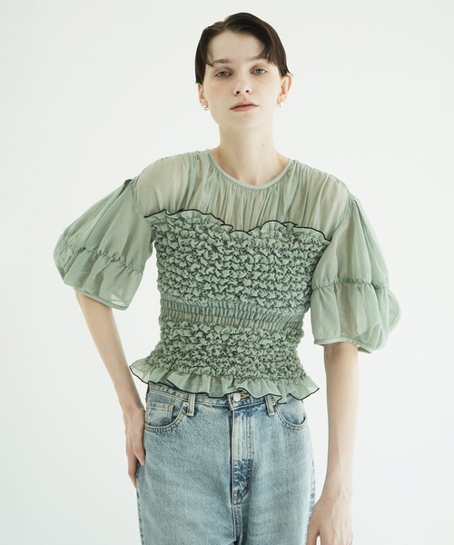 CLANE（クラネ）の「COLOR STITCHED SHIRRING TOPS（シャツ/ブラウス・レディース・ブラック/アイボリー・2/1）」の17枚目の写真