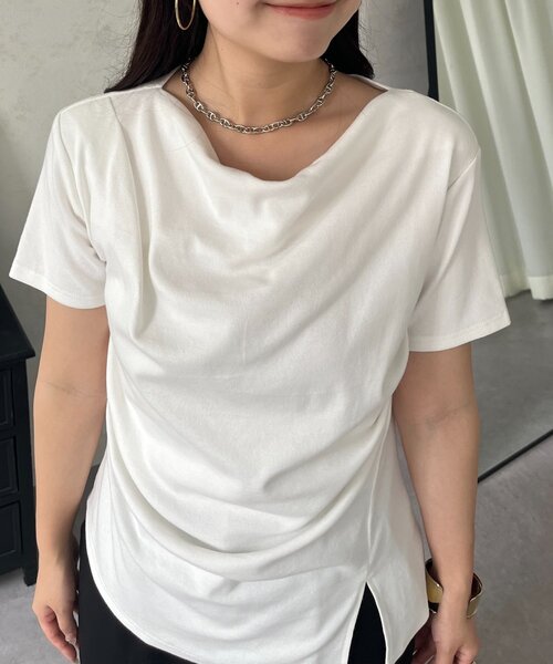 prose verse(プロズヴェール)の「サイドタックドレープネックトップス(Tシャツ/カットソー・レディース・イエロー/ブラック/オフホワイト・LARGE/MEDIUM)」の4枚目の写真