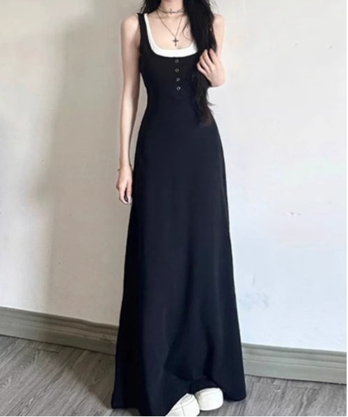 &soiree(アンドソワレ)の「ヘンリーネックレイヤードノースリーブワンピース(ワンピース・レディース・ブラック・X-LARGE/LARGE/MEDIUM/SMALL)」の1枚目の写真