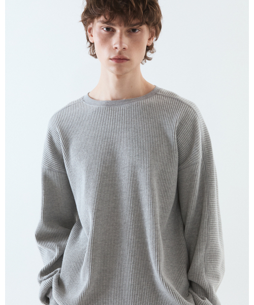 THEENDQUESTION(ジエンドクエスチョン)の「Waffle crewneck T-shirt / GRAY(Tシャツ/カットソー・レディース・その他・1/2)」の2枚目の写真