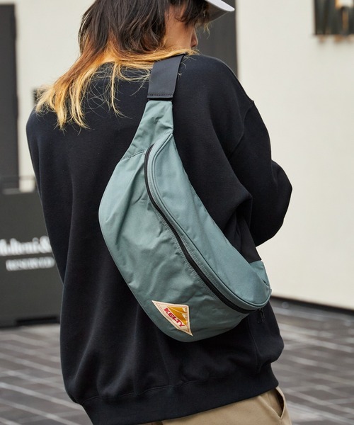 KELTY(ケルティ)の「KELTY/ケルティ BIG FANNY(ボディバッグ/ウエストポーチ・メンズ・ブラック/ネイビー/グレー/オリーブ/タン/モカ/キャメル・FREE)」の3枚目の写真