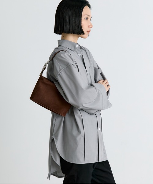 TOGA(トーガ)の「【TOGA TOO/トーガトゥー】Leather mini bag(ハンドバッグ・レディース・ブラウン/ブラック・FREE)」の7枚目の写真