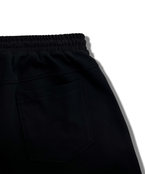 ANNOYED（アノイド）の「ダブルニーバミューダスウェットショーツ LQ2PU417_BLACK（その他パンツ・メンズ・その他・30/28/32/27）」の5枚目の写真