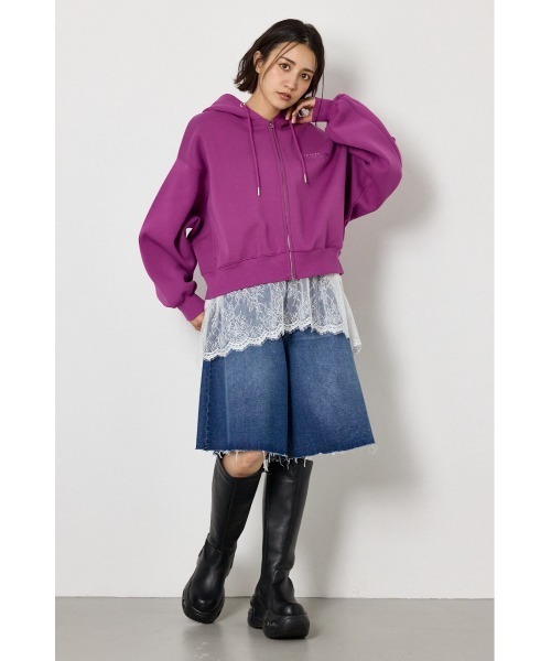 RODEO CROWNS WIDE BOWL(ロデオクラウンズワイドボウル)の「エンボス W-ZIP ショート パーカー(パーカー・レディース・パープル/ネイビー/ブラック/グレー×ホワイト・FREE)」の8枚目の写真