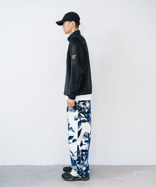 yoshiokubo(ヨシオクボ)の「yoshiokubo ヨシオクボ / LAUREL FLOCK WIDE PT ローレルフロックワイドパンツ / YKF26401(その他パンツ・メンズ・ホワイト/ブラウン・3/2)」の4枚目の写真