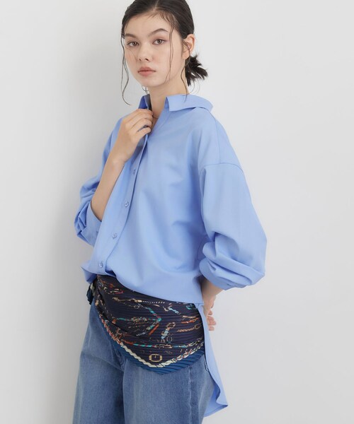 THE SHOP TK (ザ ショップ ティーケー )の「後ろ姿も着映える バックシャーリングシャツ(シャツ/ブラウス・レディース・グレー/ライトブルー/ネイビー系1・12/13)」の13枚目の写真