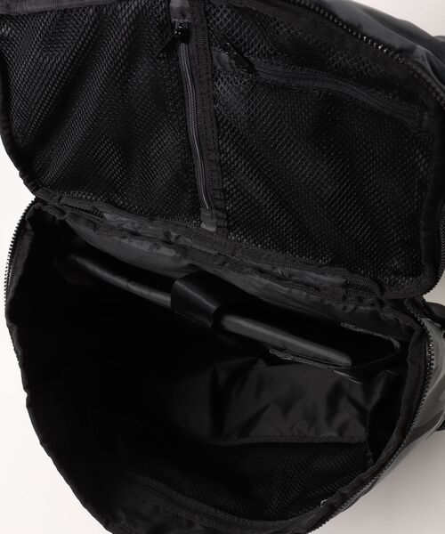 NEW ERA(ニューエラ)の「【NEW ERA/ニューエラ】ボックスパック 32L ジャカードカモ グレー(バックパック/リュック・メンズ・グレー・FREE)」の4枚目の写真