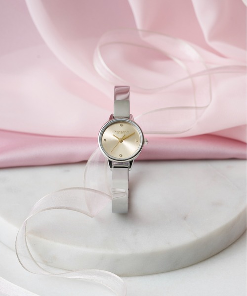OLIVIA BURTON(オリビアバートン)の「「OLIVIA BURTON/オリビアバートン」クラシック - 23mm ミニバングル プリムローズ サンレイ シルバー バングル(アナログ腕時計・レディース・シルバー系2/シルバー系1・FREE)」の2枚目の写真