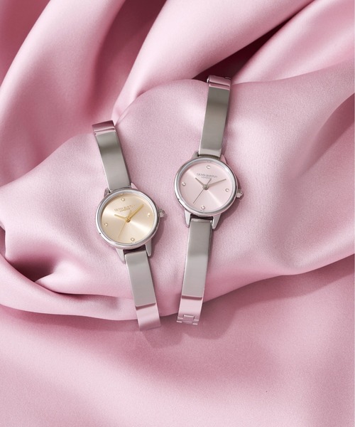 OLIVIA BURTON(オリビアバートン)の「「OLIVIA BURTON/オリビアバートン」クラシック - 23mm ミニバングル プリムローズ サンレイ シルバー バングル(アナログ腕時計・レディース・シルバー系2/シルバー系1・FREE)」の5枚目の写真