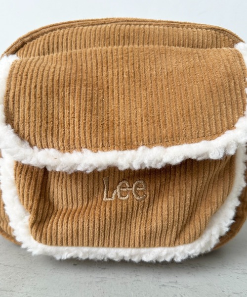 Lee(リー)の「Lee.ボア ポケット コーデュロイ スクエア ミニショルダーバッグ.レディース.軽量.コンパクト.マチあり.収納.秋冬(ショルダーバッグ・レディース・ベージュ/ブラック/ブラウン/グレー・FREE)」の7枚目の写真