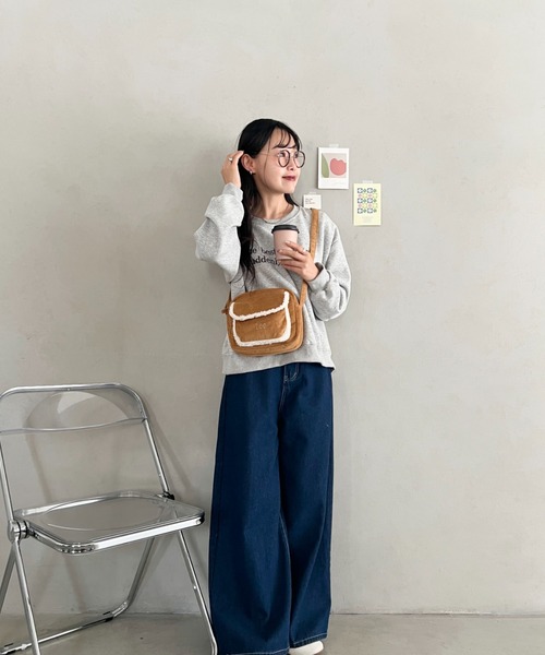 Lee(リー)の「Lee.ボア ポケット コーデュロイ スクエア ミニショルダーバッグ.レディース.軽量.コンパクト.マチあり.収納.秋冬(ショルダーバッグ・レディース・ベージュ/ブラック/ブラウン/グレー・FREE)」の18枚目の写真