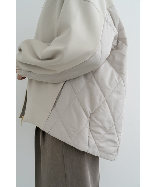 M.deux(エムドゥ)の「キルト切替ノーカラーコート(ノーカラーコート・レディース・グレイッシュベージュ・MEDIUM)」の12枚目の写真