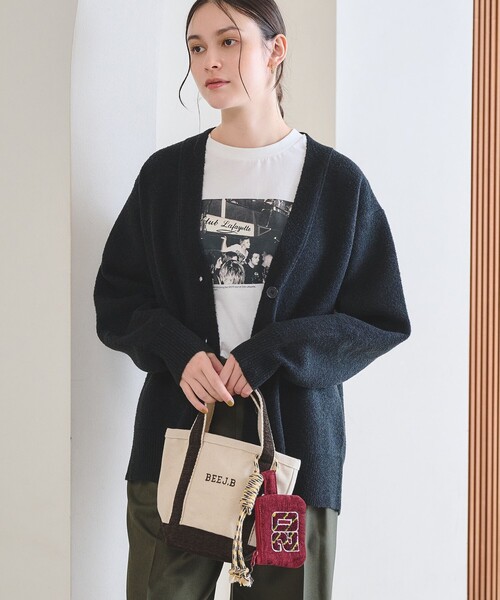 BEAUTY&YOUTH UNITED ARROWS(ビューティーアンドユースユナイテッドアローズ)の「【WEB限定 Wardrobe DAILY MINIMAL】ブークレ Vネック ニットカーディガン(カーディガン/ボレロ・レディース・ブラック/ライトブルー/ベージュ・FREE)」の1枚目の写真