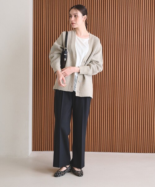 BEAUTY&YOUTH UNITED ARROWS(ビューティーアンドユースユナイテッドアローズ)の「【WEB限定 Wardrobe DAILY MINIMAL】ブークレ Vネック ニットカーディガン(カーディガン/ボレロ・レディース・ブラック/ライトブルー/ベージュ・FREE)」の8枚目の写真
