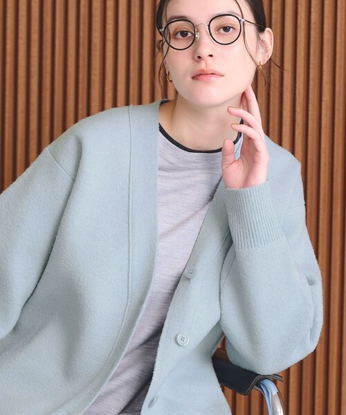 BEAUTY&YOUTH UNITED ARROWS(ビューティーアンドユースユナイテッドアローズ)の「【WEB限定 Wardrobe DAILY MINIMAL】ブークレ Vネック ニットカーディガン(カーディガン/ボレロ・レディース・ブラック/ライトブルー/ベージュ・FREE)」の18枚目の写真