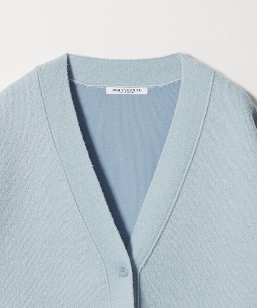 BEAUTY&YOUTH UNITED ARROWS(ビューティーアンドユースユナイテッドアローズ)の「【WEB限定 Wardrobe DAILY MINIMAL】ブークレ Vネック ニットカーディガン(カーディガン/ボレロ・レディース・ブラック/ライトブルー/ベージュ・FREE)」の21枚目の写真