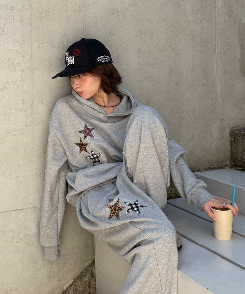 AMOU（アモウ）の「Mix Star Applique Hoodie GRAY（パーカー・レディース・その他・1/2）」の16枚目の写真