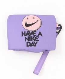 NIKE（ナイキ）の「【NIKE】CLUB CLUTCH WRISTLET GRAPHIC（クラッチバッグ）」