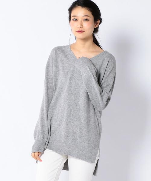 Khaju(カージュ)の「Khaju:Vネックビッグニット(ニット/セーター・レディース・レッド/オフホワイト/グレー・ONE SIZE)」の19枚目の写真
