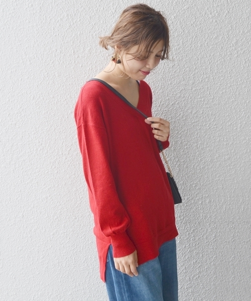 Khaju(カージュ)の「Khaju:Vネックビッグニット(ニット/セーター・レディース・レッド/オフホワイト/グレー・ONE SIZE)」の18枚目の写真