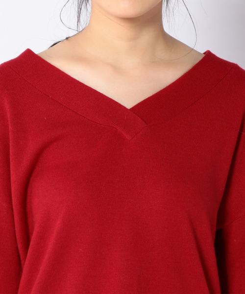Khaju(カージュ)の「Khaju:Vネックビッグニット(ニット/セーター・レディース・レッド/オフホワイト/グレー・ONE SIZE)」の8枚目の写真