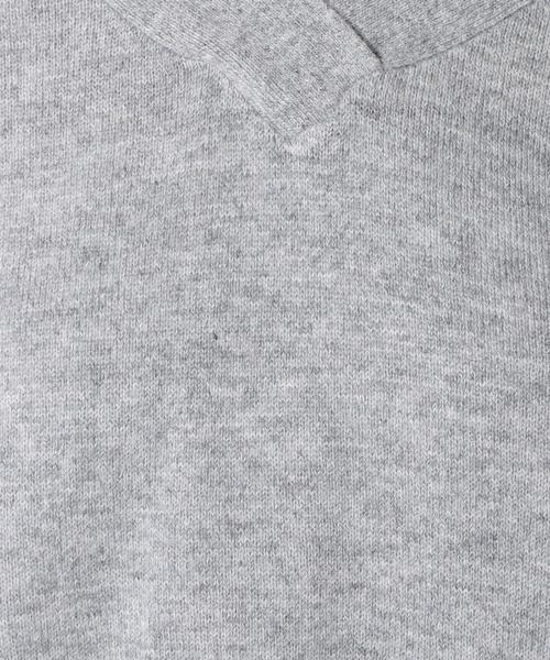 Khaju(カージュ)の「Khaju:Vネックビッグニット(ニット/セーター・レディース・レッド/オフホワイト/グレー・ONE SIZE)」の13枚目の写真