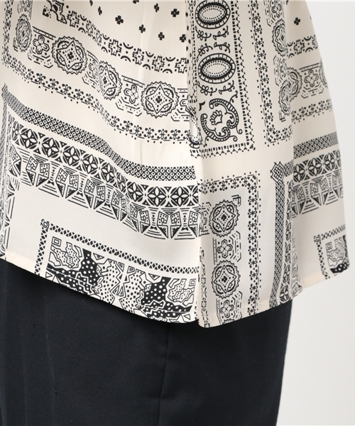 LBC（エルビーシー）の「サテンペイズリー柄キャミ（キャミソール・レディース・ネイビー/ホワイト・MEDIUM/LARGE）」の7枚目の写真