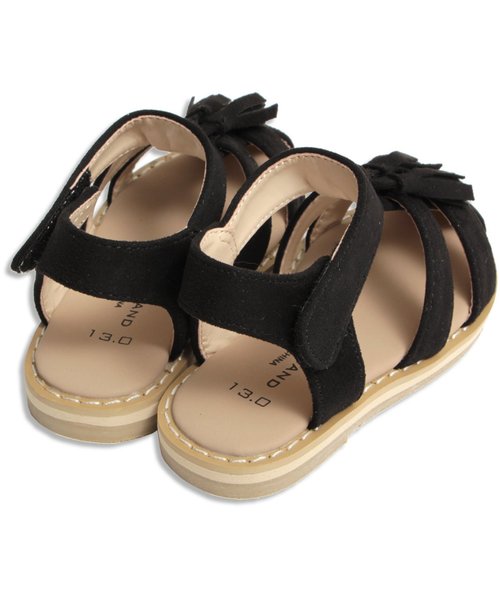 Ampersand（アンパサンド）の「ベビータッセル付きサンダル（サンダル・キッズ・オフホワイト/ブラック/ブラウン・13.5/15 /13/14/14.5）」の15枚目の写真