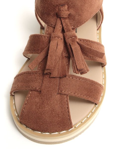 Ampersand（アンパサンド）の「ベビータッセル付きサンダル（サンダル・キッズ・オフホワイト/ブラック/ブラウン・13.5/15 /13/14/14.5）」の12枚目の写真