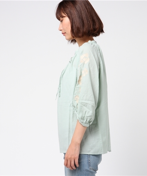 POU DOU DOU（プードゥドゥ）の「刺繍6分袖スモックブラウス（シャツ/ブラウス・レディース・キナリ/ミント/オフホワイト・3）」の6枚目の写真