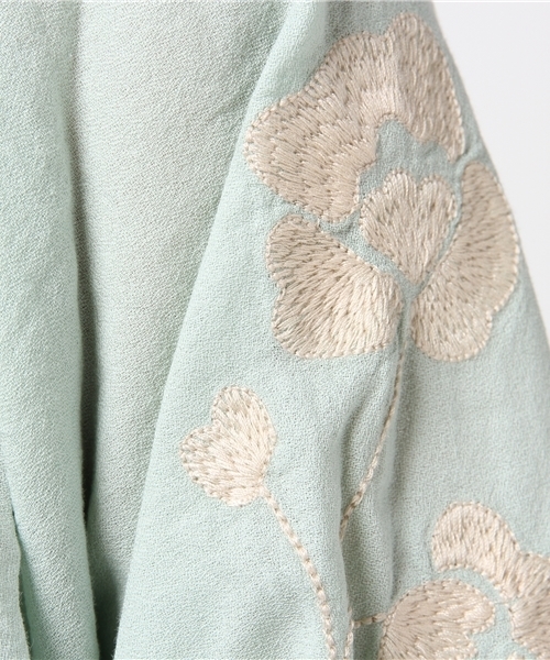 POU DOU DOU（プードゥドゥ）の「刺繍6分袖スモックブラウス（シャツ/ブラウス・レディース・キナリ/ミント/オフホワイト・3）」の11枚目の写真