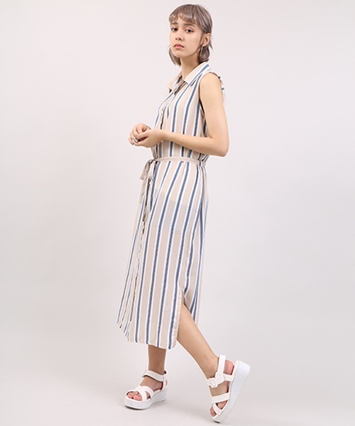 PUNYUS（プニュズ）の「ストライプ柄ノースリーブシャツワンピース（シャツワンピース・レディース・ライトピンク/ライトベージュ・4/1/3/2）」の2枚目の写真