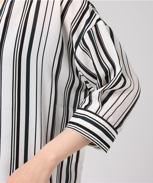 VENCEEXCHANGE（ヴァンスエクスチェンジ）の「マルチストライプ両Vブラウス           （シャツ/ブラウス・レディース・グリーン/ブラウン/スカイブルー・MEDIUM）」の8枚目の写真