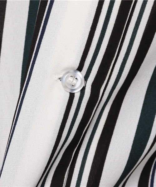 VENCEEXCHANGE（ヴァンスエクスチェンジ）の「マルチストライプ両Vブラウス           （シャツ/ブラウス・レディース・グリーン/ブラウン/スカイブルー・MEDIUM）」の10枚目の写真