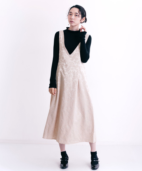 merlot plus（メルロープリュス）の「フラワージャガードノースリワンピース7243（ワンピース・レディース・ブラック/ネイビー/ベージュ・FREE）」の14枚目の写真